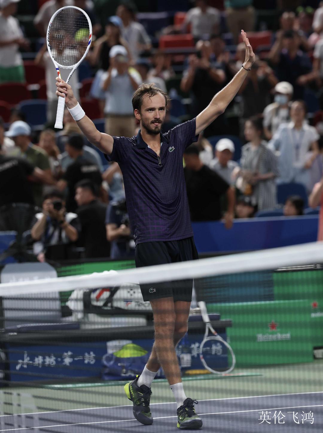 法网碾压年终总决赛,梅德韦杰夫状态火热 法网碾压年终总决赛,梅德韦杰夫状态火热