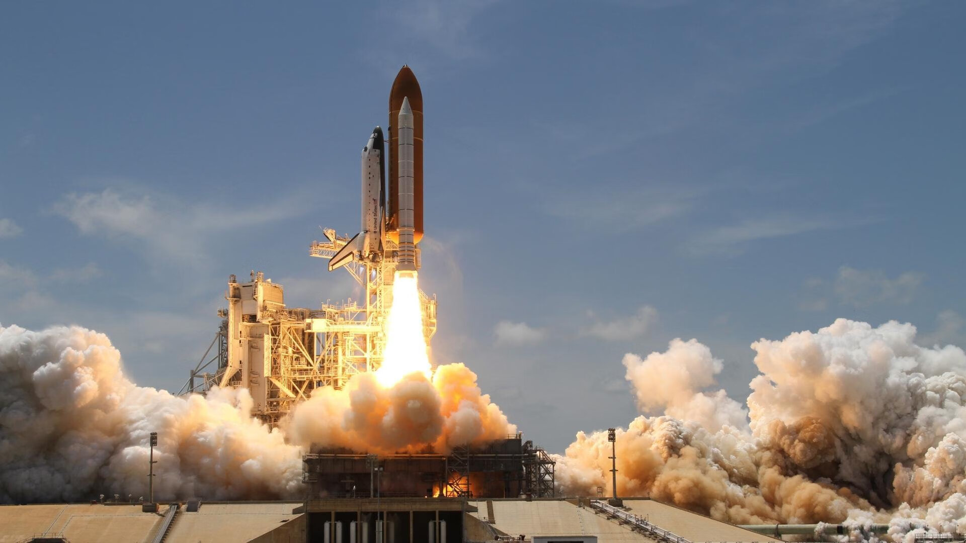 苏格兰风暴，F1年度争冠焦点战中的惊天逆袭