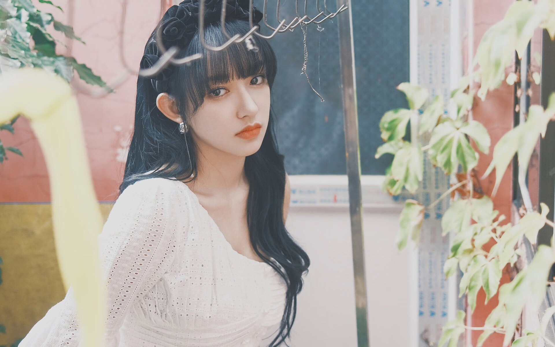 深圳队鏖战活塞，当星火燎原时，布克是那唯一的关键先生