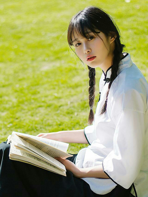 静默之花与闪电之刃，当卡马文加的才华与南非的纪律共写体育寓言