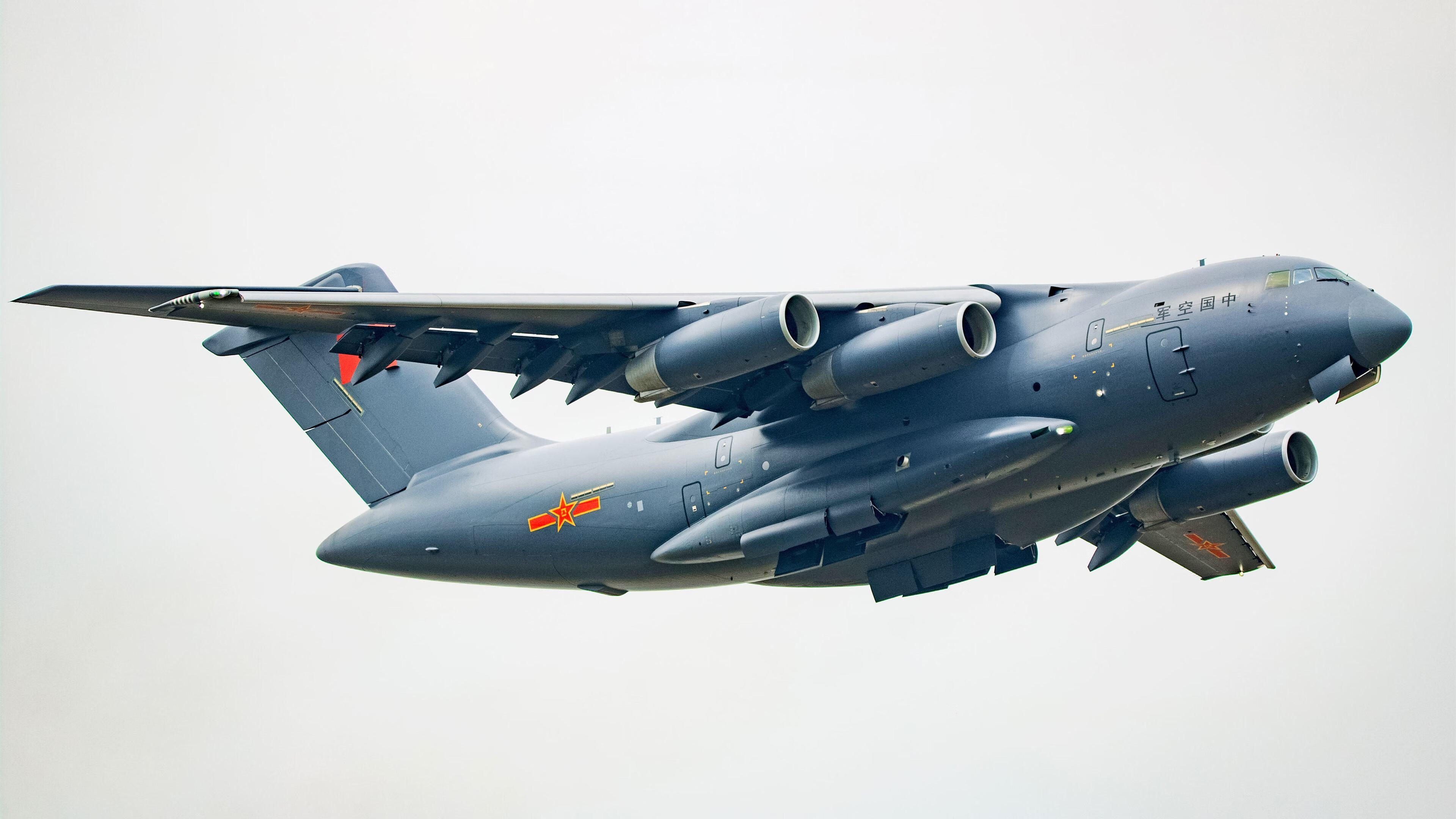 影子赛场，当欧冠悬念被篮球改写 塔图姆的提前终结美学